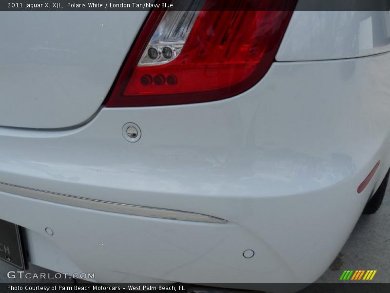 Polaris White / London Tan/Navy Blue 2011 Jaguar XJ XJL