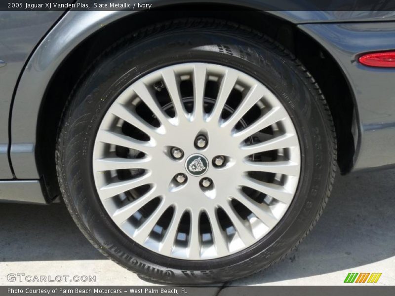  2005 XJ Vanden Plas Wheel