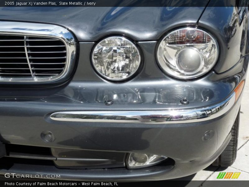 Slate Metallic / Ivory 2005 Jaguar XJ Vanden Plas