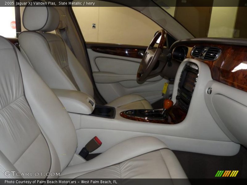 Slate Metallic / Ivory 2005 Jaguar XJ Vanden Plas
