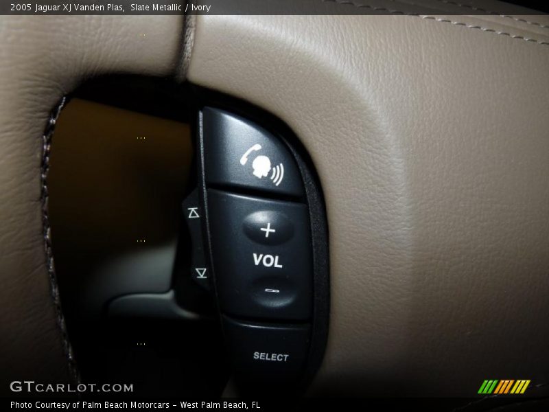 Slate Metallic / Ivory 2005 Jaguar XJ Vanden Plas