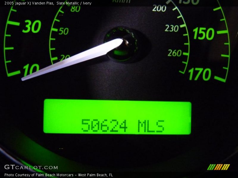 Slate Metallic / Ivory 2005 Jaguar XJ Vanden Plas