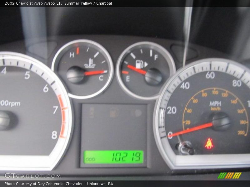 Summer Yellow / Charcoal 2009 Chevrolet Aveo Aveo5 LT