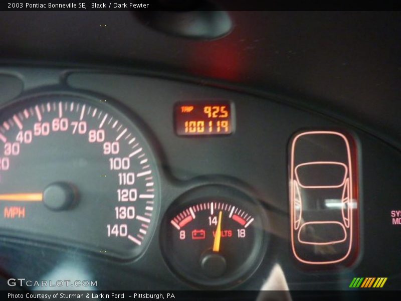 Black / Dark Pewter 2003 Pontiac Bonneville SE