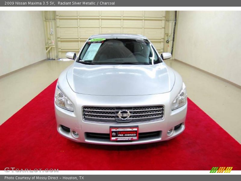 Radiant Silver Metallic / Charcoal 2009 Nissan Maxima 3.5 SV