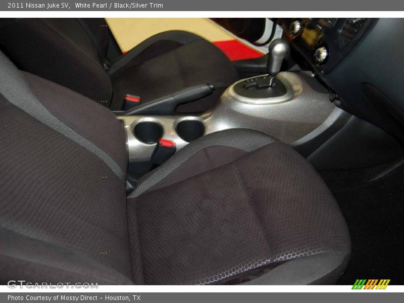 White Pearl / Black/Silver Trim 2011 Nissan Juke SV
