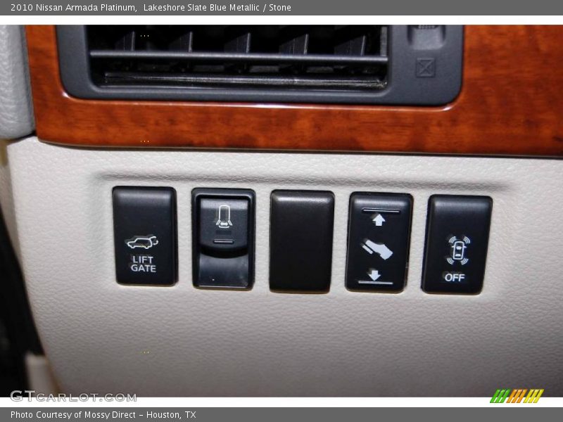 Controls of 2010 Armada Platinum