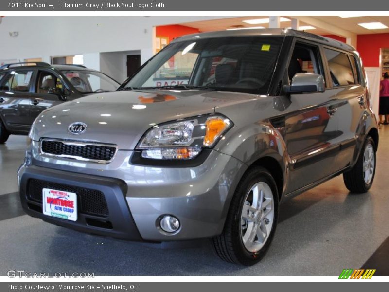 Titanium Gray / Black Soul Logo Cloth 2011 Kia Soul +