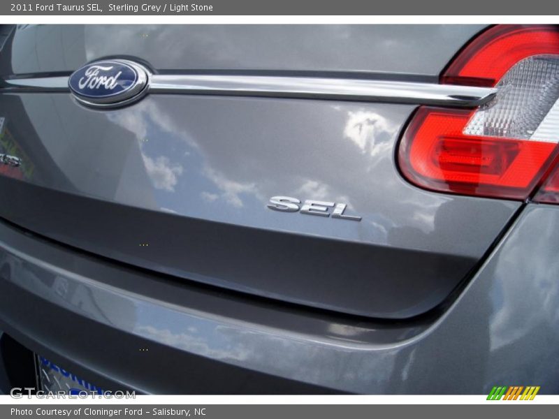 Sterling Grey / Light Stone 2011 Ford Taurus SEL