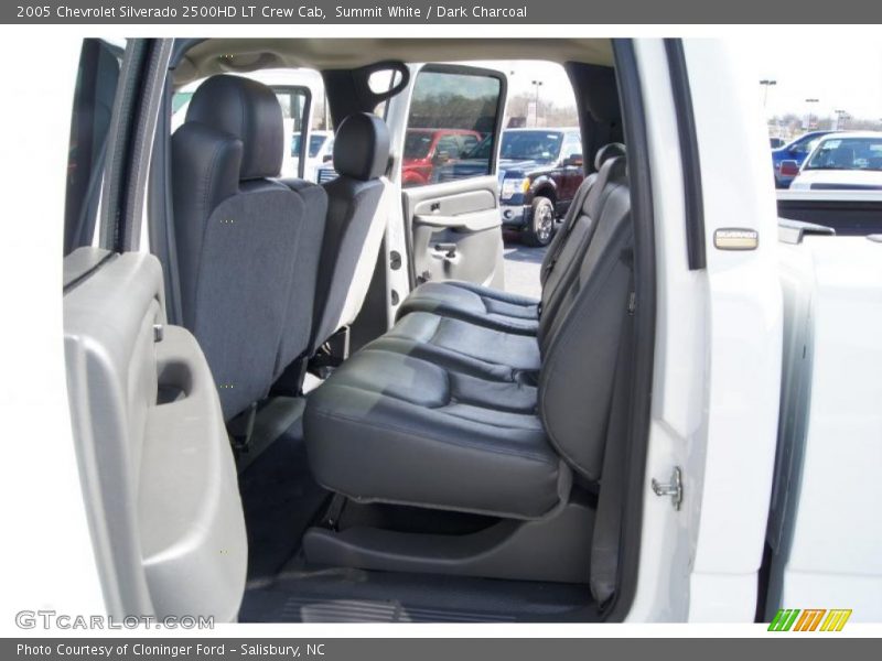 Summit White / Dark Charcoal 2005 Chevrolet Silverado 2500HD LT Crew Cab