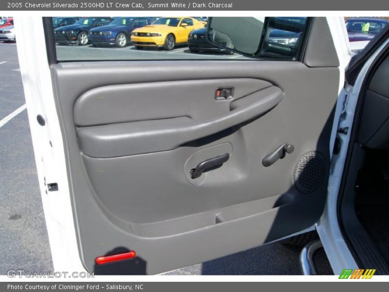 Summit White / Dark Charcoal 2005 Chevrolet Silverado 2500HD LT Crew Cab
