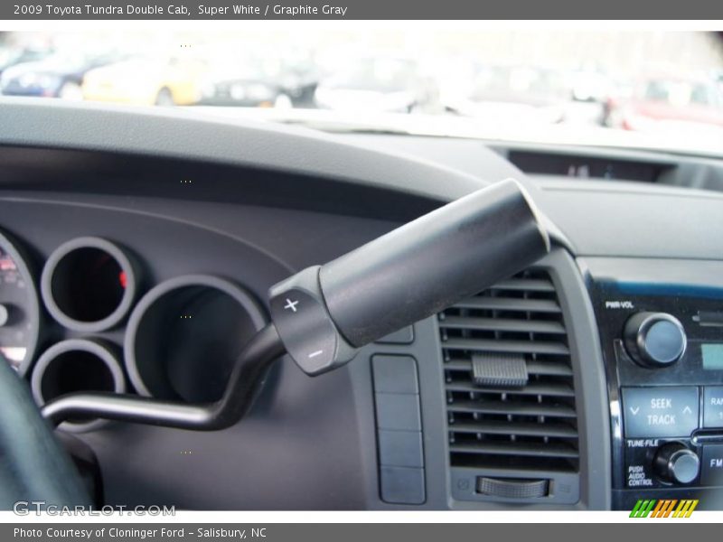 Super White / Graphite Gray 2009 Toyota Tundra Double Cab