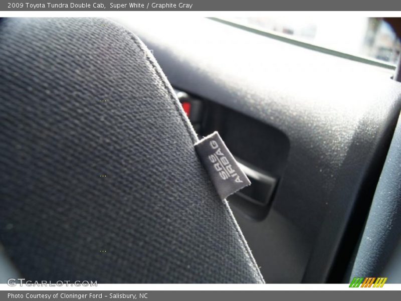 Super White / Graphite Gray 2009 Toyota Tundra Double Cab