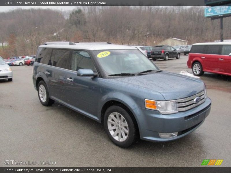 Front 3/4 View of 2010 Flex SEL