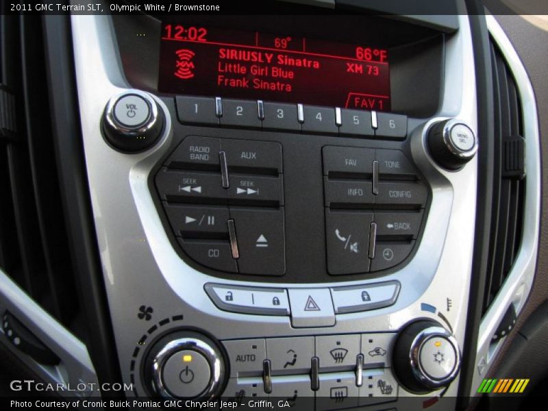 Olympic White / Brownstone 2011 GMC Terrain SLT