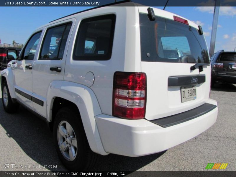 Stone White / Dark Slate Gray 2010 Jeep Liberty Sport