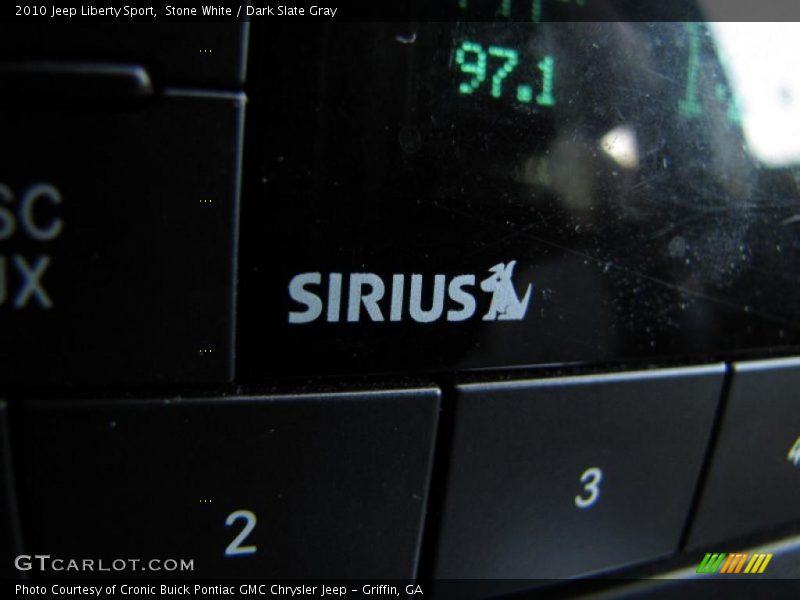Stone White / Dark Slate Gray 2010 Jeep Liberty Sport