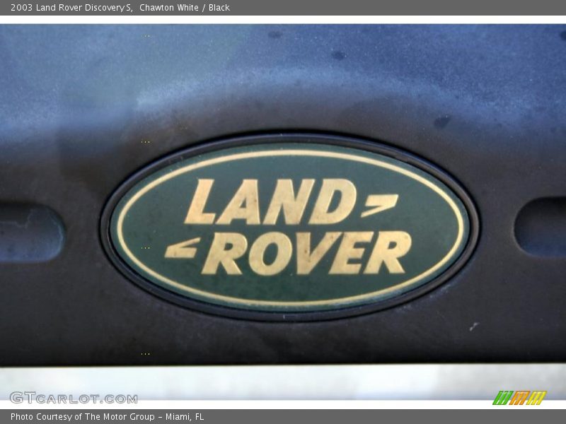 Chawton White / Black 2003 Land Rover Discovery S