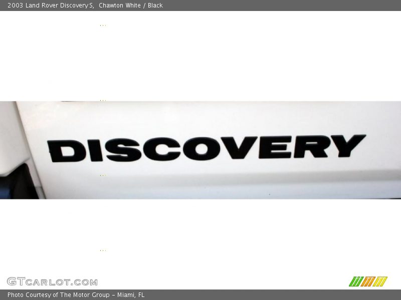 Chawton White / Black 2003 Land Rover Discovery S