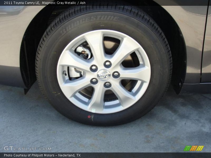 Magnetic Gray Metallic / Ash 2011 Toyota Camry LE