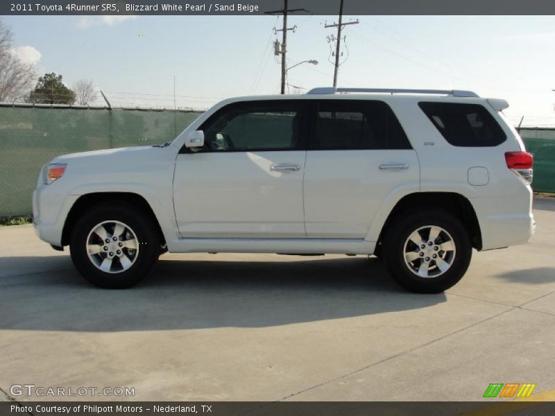 Blizzard White Pearl / Sand Beige 2011 Toyota 4Runner SR5