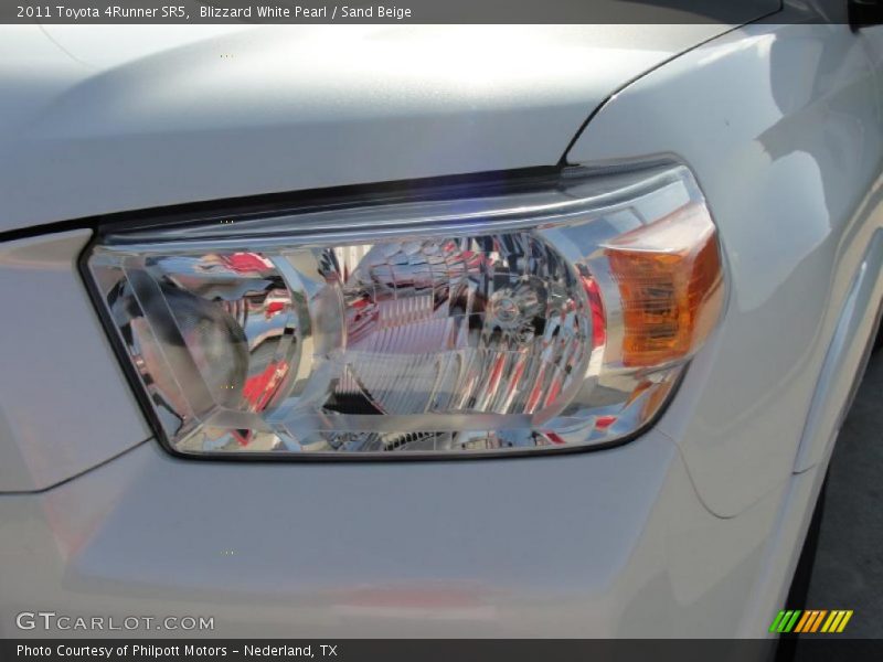 Blizzard White Pearl / Sand Beige 2011 Toyota 4Runner SR5