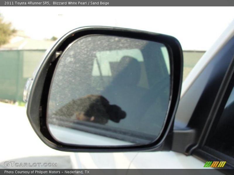 Blizzard White Pearl / Sand Beige 2011 Toyota 4Runner SR5