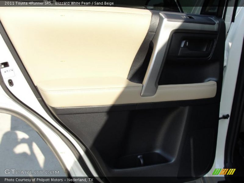 Blizzard White Pearl / Sand Beige 2011 Toyota 4Runner SR5