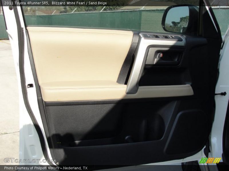 Blizzard White Pearl / Sand Beige 2011 Toyota 4Runner SR5