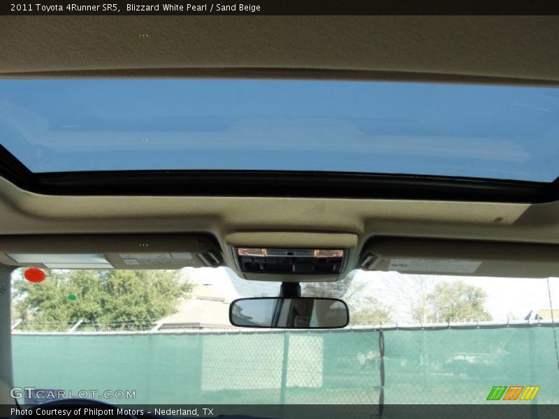 Blizzard White Pearl / Sand Beige 2011 Toyota 4Runner SR5