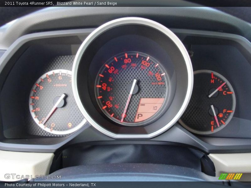 Blizzard White Pearl / Sand Beige 2011 Toyota 4Runner SR5