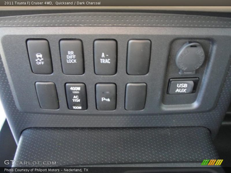 Quicksand / Dark Charcoal 2011 Toyota FJ Cruiser 4WD