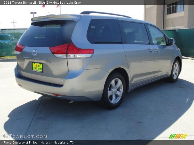 Silver Sky Metallic / Light Gray 2011 Toyota Sienna LE