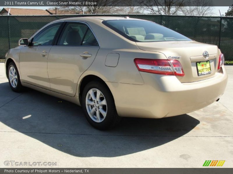 Classic Silver Metallic / Bisque 2011 Toyota Camry LE