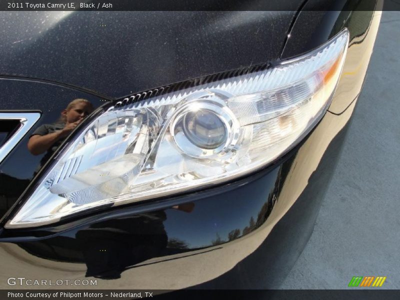 Black / Ash 2011 Toyota Camry LE
