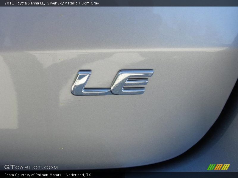 Silver Sky Metallic / Light Gray 2011 Toyota Sienna LE