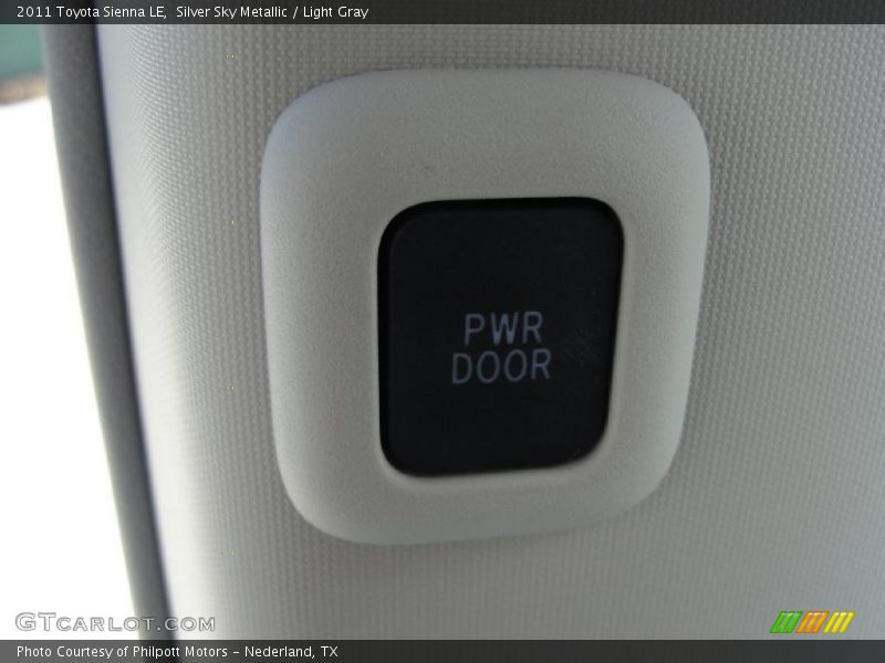 Silver Sky Metallic / Light Gray 2011 Toyota Sienna LE
