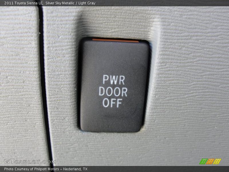 Silver Sky Metallic / Light Gray 2011 Toyota Sienna LE