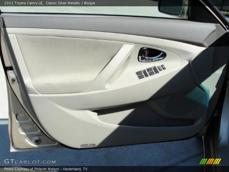 Classic Silver Metallic / Bisque 2011 Toyota Camry LE