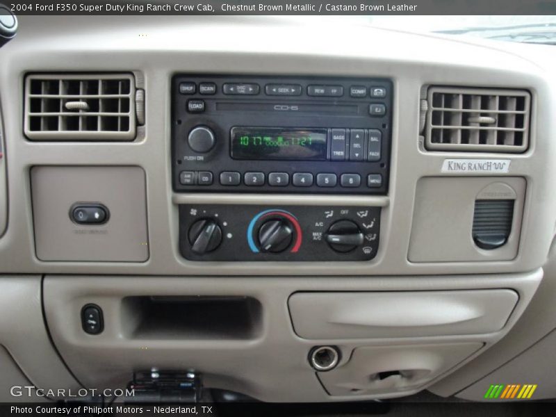 Controls of 2004 F350 Super Duty King Ranch Crew Cab