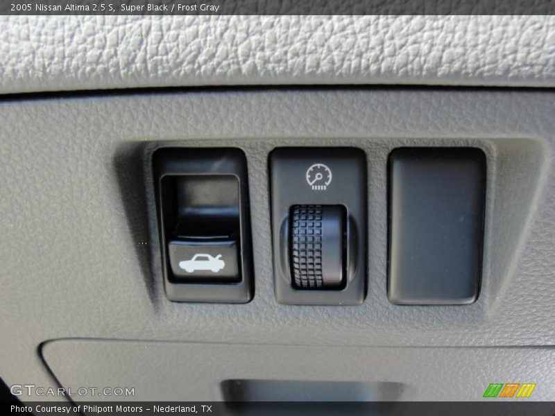 Super Black / Frost Gray 2005 Nissan Altima 2.5 S