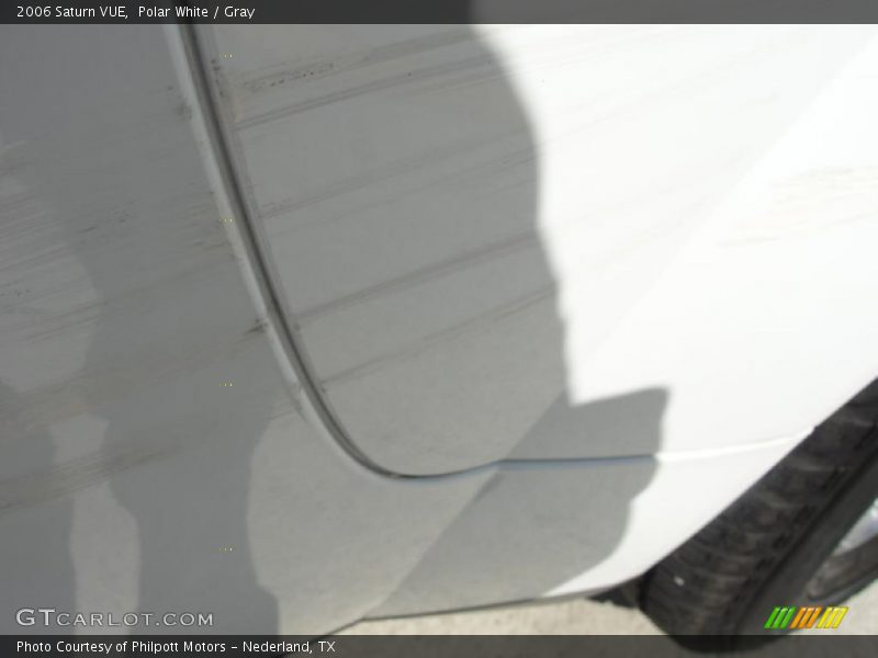 Polar White / Gray 2006 Saturn VUE