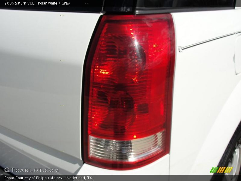 Polar White / Gray 2006 Saturn VUE