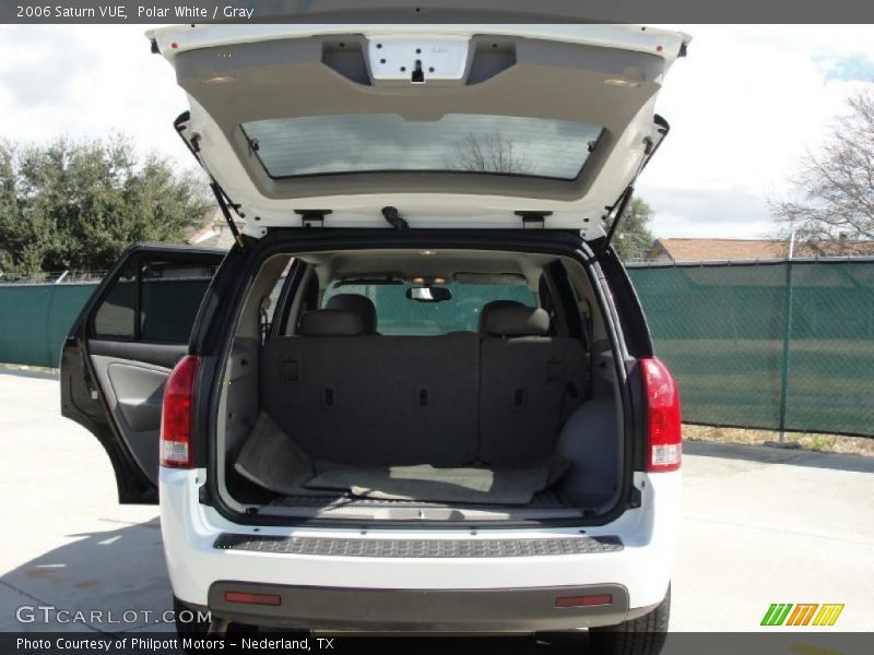 Polar White / Gray 2006 Saturn VUE