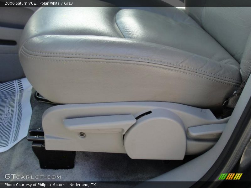 Polar White / Gray 2006 Saturn VUE