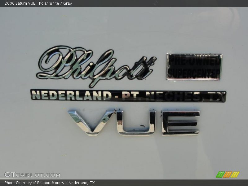Polar White / Gray 2006 Saturn VUE
