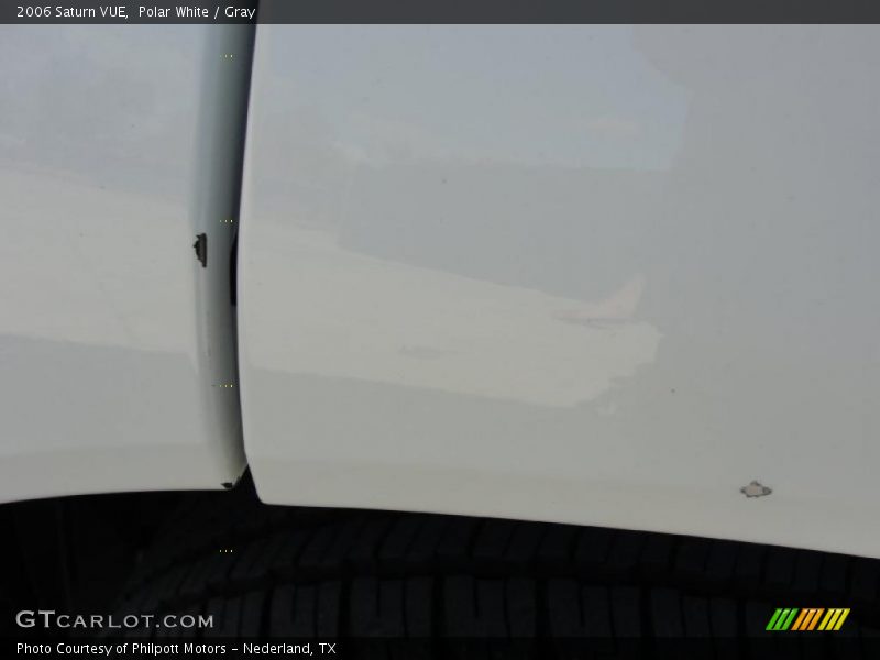 Polar White / Gray 2006 Saturn VUE
