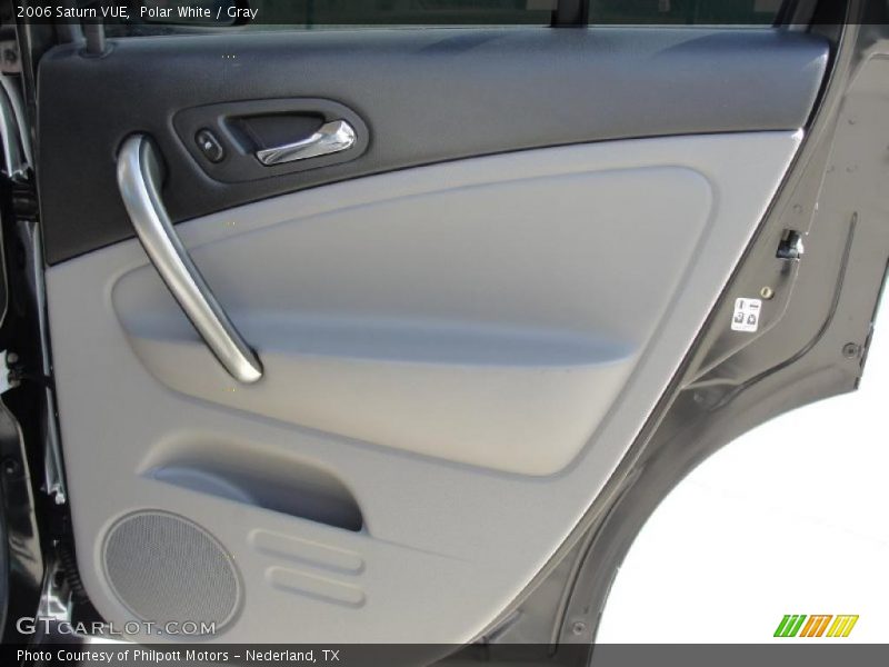 Polar White / Gray 2006 Saturn VUE