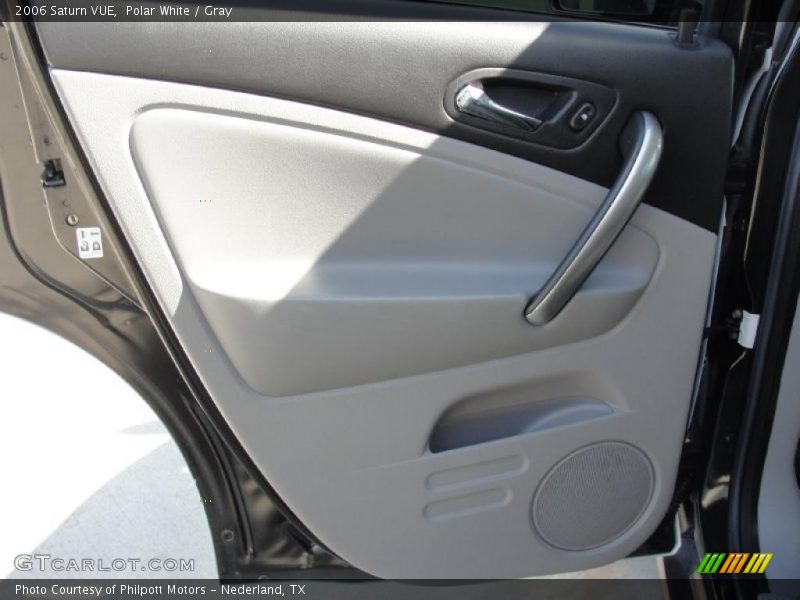 Polar White / Gray 2006 Saturn VUE