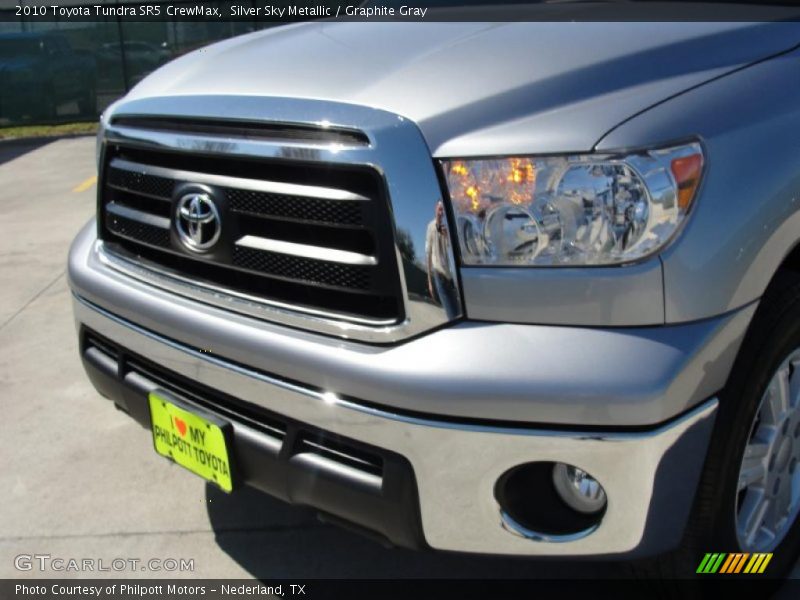 Silver Sky Metallic / Graphite Gray 2010 Toyota Tundra SR5 CrewMax